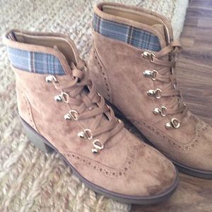 Tommy Hilfiger Suede Boots